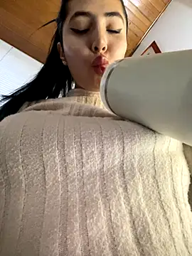 oh nina online show from 11-28-25, 10:21