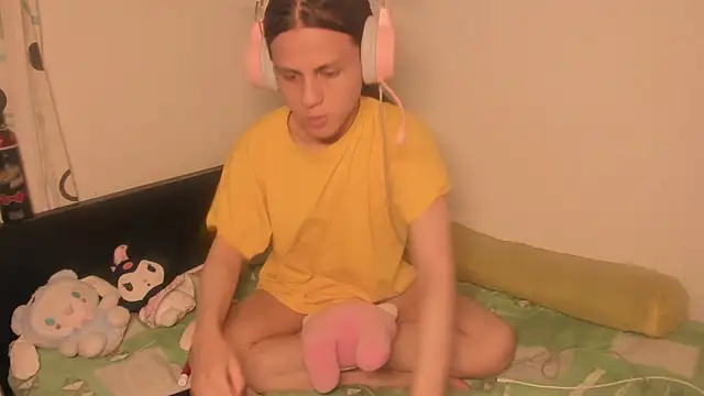 Petite-Goth online show from 12-03-25, 03:29