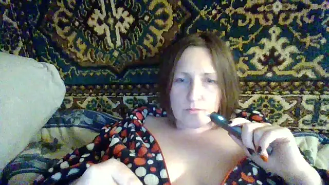 Snapshot of AllaSowinskaya chatting on 10-23-25, 07:01 AllaSowinskaya online show from 10-23-25, 07:01