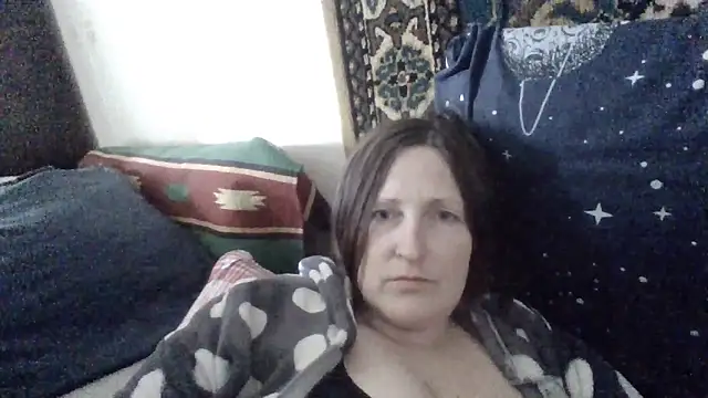 Snapshot of AllaSowinskaya chatting on 05-18-26, 09:36 AllaSowinskaya online show from 05-18-26, 09:36