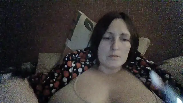Snapshot of AllaSowinskaya chatting on 09-18-25, 06:33 AllaSowinskaya online show from 09-18-25, 06:33