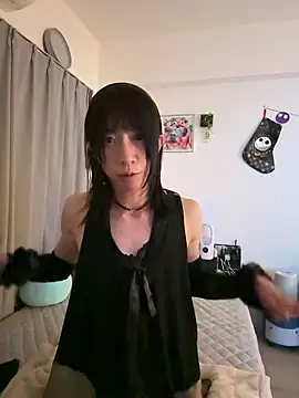 Snapshot of sayaka27 chatting on 05-20-26, 03:09 sayaka27 online show from 05-20-26, 03:09