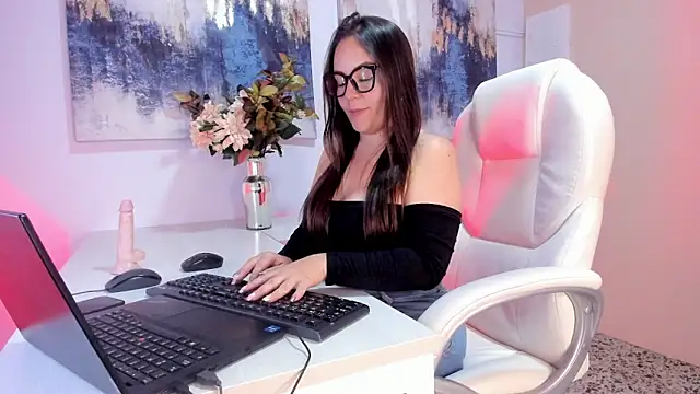 Snapshot of biianca_rose chatting on 05-21-26, 08:06 biianca rose online show from 05-21-26, 08:06