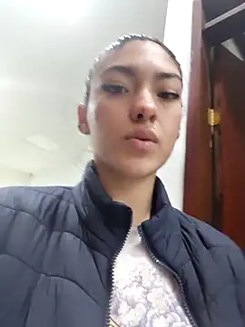 Victoria Beaumont online show from 04-08-26, 11:44