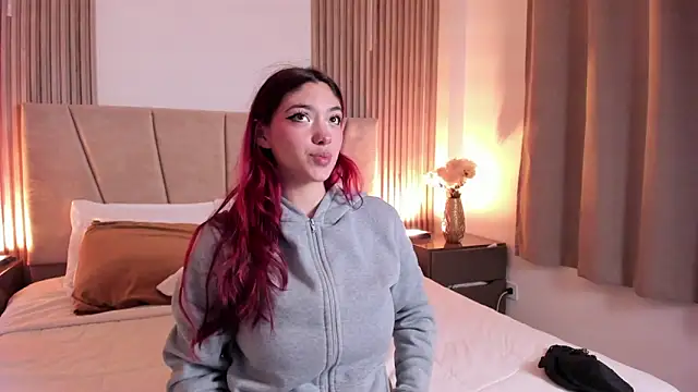 Victoria Beaumont online show from 03-04-26, 11:40