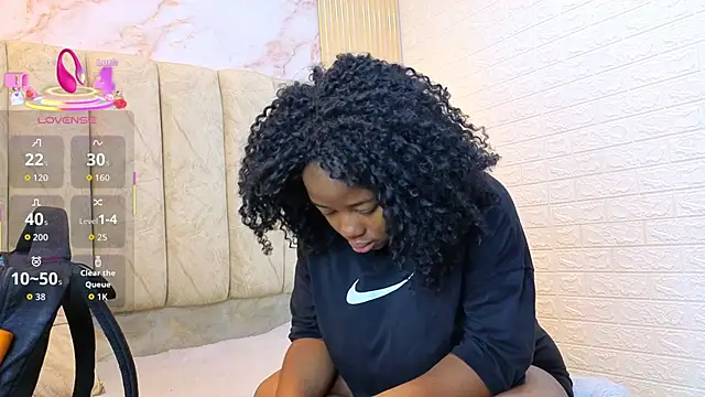 Snapshot of kiarazafira chatting on 10-11-25, 08:59 kiarazafira online show from 10-11-25, 08:59