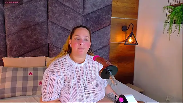 JenaCooper  online show from 06-04-26, 03:11