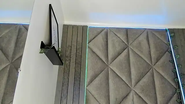 JenaCooper  online show from 12-20-25, 07:50