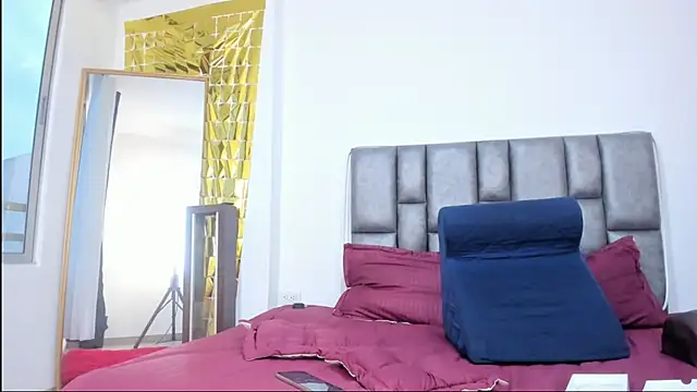 miaroberts69 online show from 01-11-26, 10:27