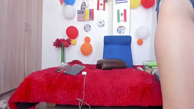 miaroberts69 online show from 07-07-26, 11:52