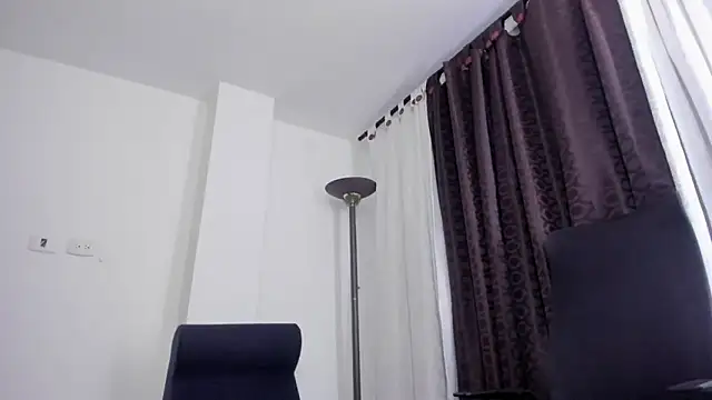 Snapshot of miaroberts69 chatting on 05-22-26, 11:36 miaroberts69 online show from 05-22-26, 11:36
