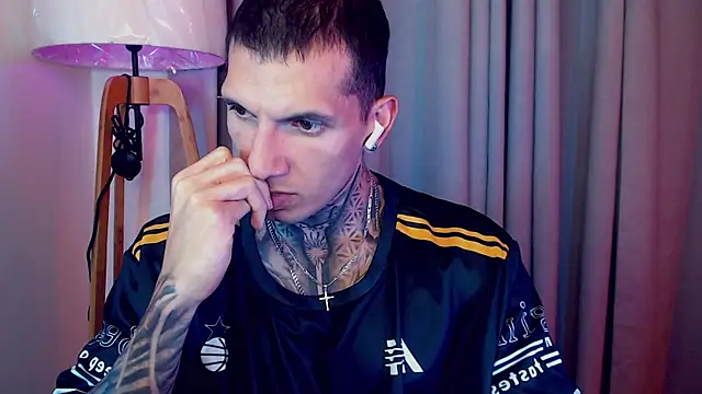 Shane Clay online show from 10-28-25, 01:50