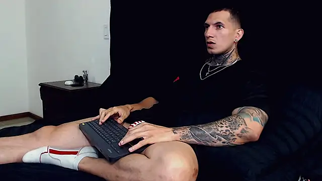 Shane Clay online show from 10-07-25, 02:40