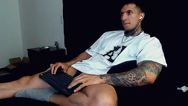 Shane Clay online show from 09-25-25, 09:21