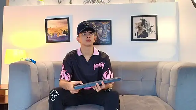 TWINKS FRIENDS online show from 03-13-26, 01:16