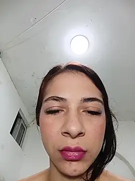 Snapshot of paisita122 chatting on 04-27-26, 11:25 paisita122 online show from 04-27-26, 11:25
