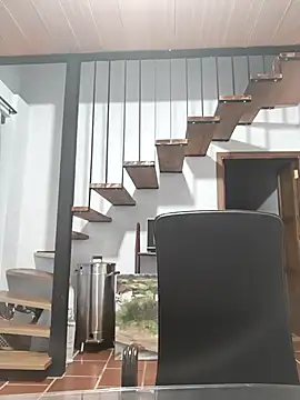 Hiroshi Shen online show from 10-26-25, 10:37