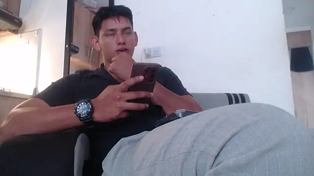 Hiroshi Shen online show from 05-10-26, 01:04