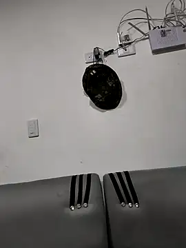 Hiroshi Shen online show from 11-26-25, 10:48