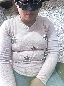 Iampriyaaa15 online show from 12-18-25, 05:45