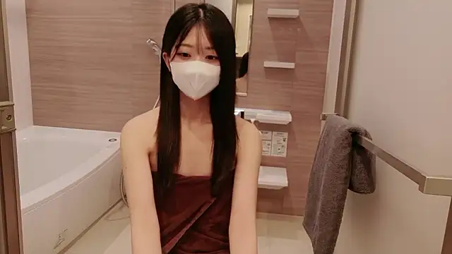 Snapshot of OSUSHI-CHAN chatting on 05-20-26, 06:27 OSUSHI-CHAN online show from 05-20-26, 06:27