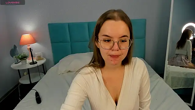 RadiantFairy online show from 09-29-25, 02:07