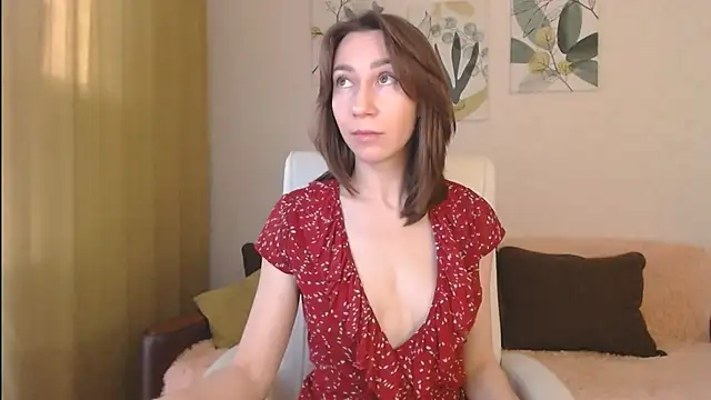 Snapshot of GoodGlamorGirl chatting on 02-10-25, 05:03 GoodGlamorGirl online show from 02-10-25, 05:03