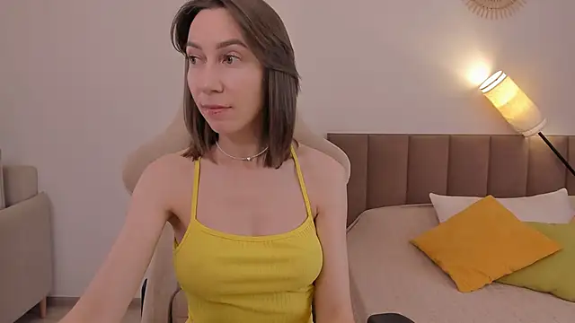 Snapshot of GoodGlamorGirl chatting on 10-03-25, 04:14 GoodGlamorGirl online show from 10-03-25, 04:14