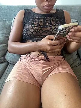 Snapshot of PrettyNina77 chatting on 10-07-25, 11:22 PrettyNina77 online show from 10-07-25, 11:22