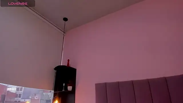 violet myerrs online show from 10-08-25, 12:39