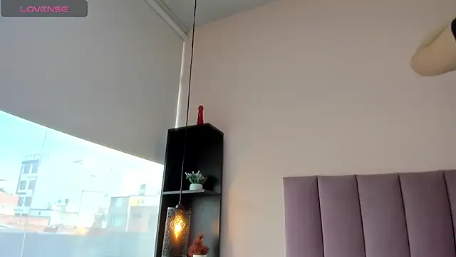 violet myerrs online show from 11-20-25, 01:12