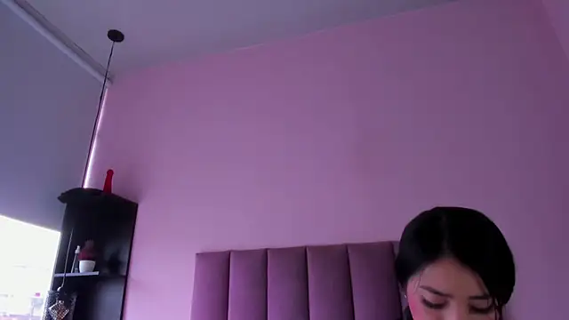 violet myerrs online show from 09-19-25, 01:04