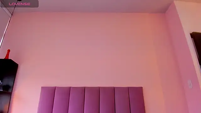 violet myerrs online show from 12-22-25, 02:39