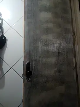 Snapshot of brasileirinha_timida chatting on 04-07-26, 03:30 brasileirinha timida online show from 04-07-26, 03:30