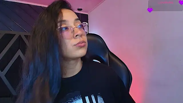 zoe martins  online show from 03-30-26, 05:25