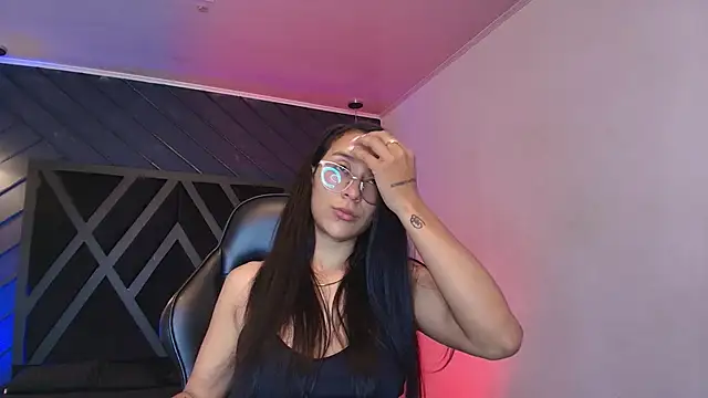 zoe martins  online show from 03-11-26, 05:18