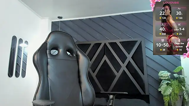 zoe martins  online show from 11-29-25, 05:35