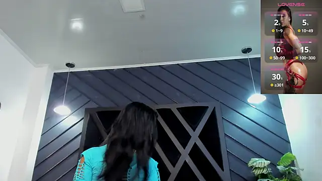 zoe martins  online show from 11-20-25, 05:24