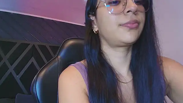 zoe martins  online show from 04-07-26, 05:15