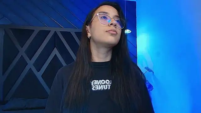 zoe martins  online show from 02-28-26, 05:23