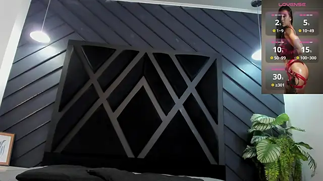 zoe martins  online show from 11-19-25, 05:24