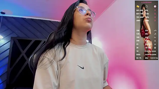 zoe martins  online show from 01-12-26, 05:31