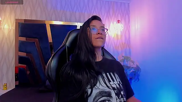 zoe martins  online show from 02-09-26, 05:33