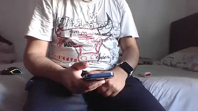 Snapshot of kocasosisli chatting on 06-03-26, 02:44 kocasosisli online show from 06-03-26, 02:44