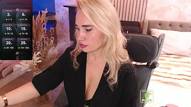 Snapshot of FreeBerryMILF chatting on 02-14-26, 08:09 FreeBerryMILF online show from 02-14-26, 08:09