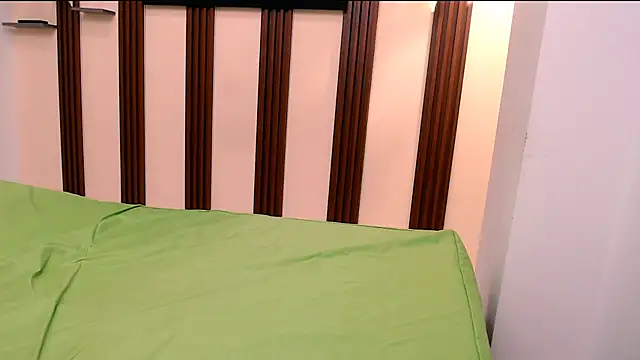 kimberly18cute online show from 10-30-25, 01:04