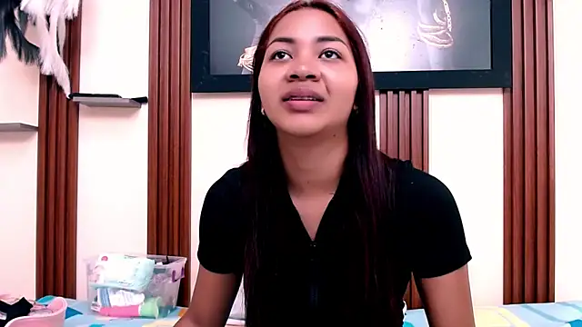Snapshot of kimberly18cute chatting on 05-05-26, 04:32 kimberly18cute online show from 05-05-26, 04:32
