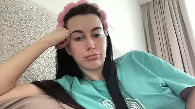 Snapshot of Talyo19 chatting on 04-26-26, 11:07 Talyo19 online show from 04-26-26, 11:07