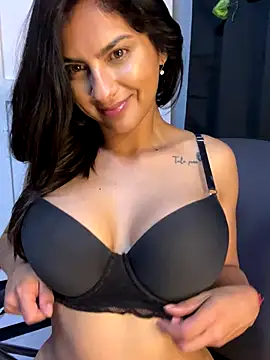 chicachocolate01 online show from 11-15-25, 05:55