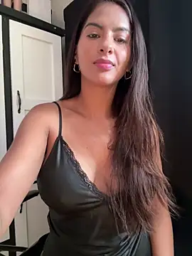 chicachocolate01 online show from 03-03-26, 06:37